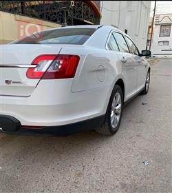 Ford Taurus